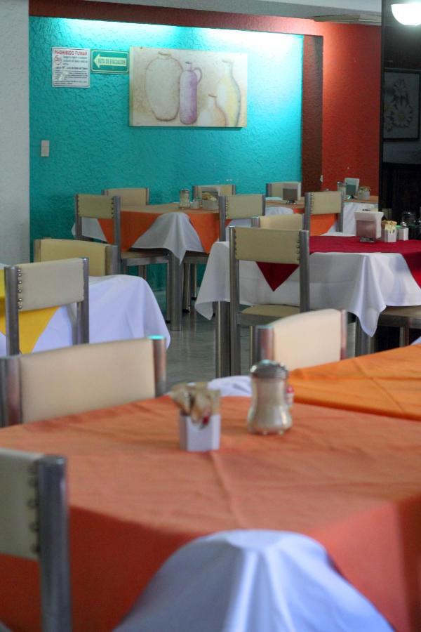 Hotel Universo Guadalajara Exterior photo